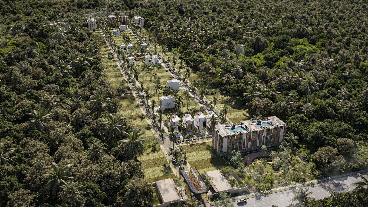Puerto Morelos enfrenta el avance de desarrollos que presionan selva, cenotes, acuíferos y servicios públicos en una zona ecológicamente frágil. Puerto Morelos enfrenta el avance de desarrollos que presionan selva, cenotes, acuíferos y servicios públicos en una zona ecológicamente frágil.