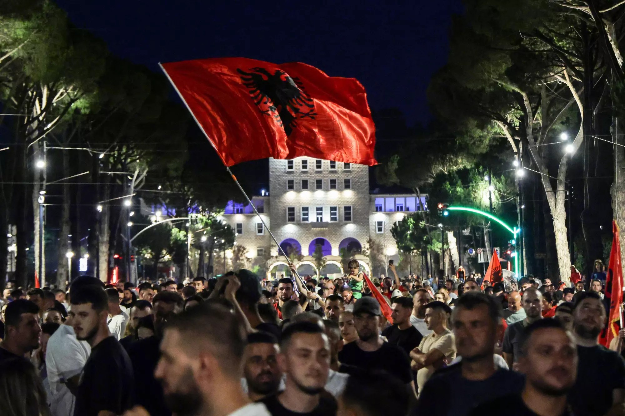 Estallido social de Albania contra megaproyecto de la familia Trump