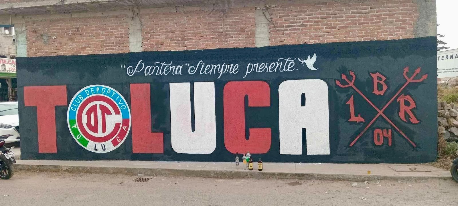 Murales previos de LBR