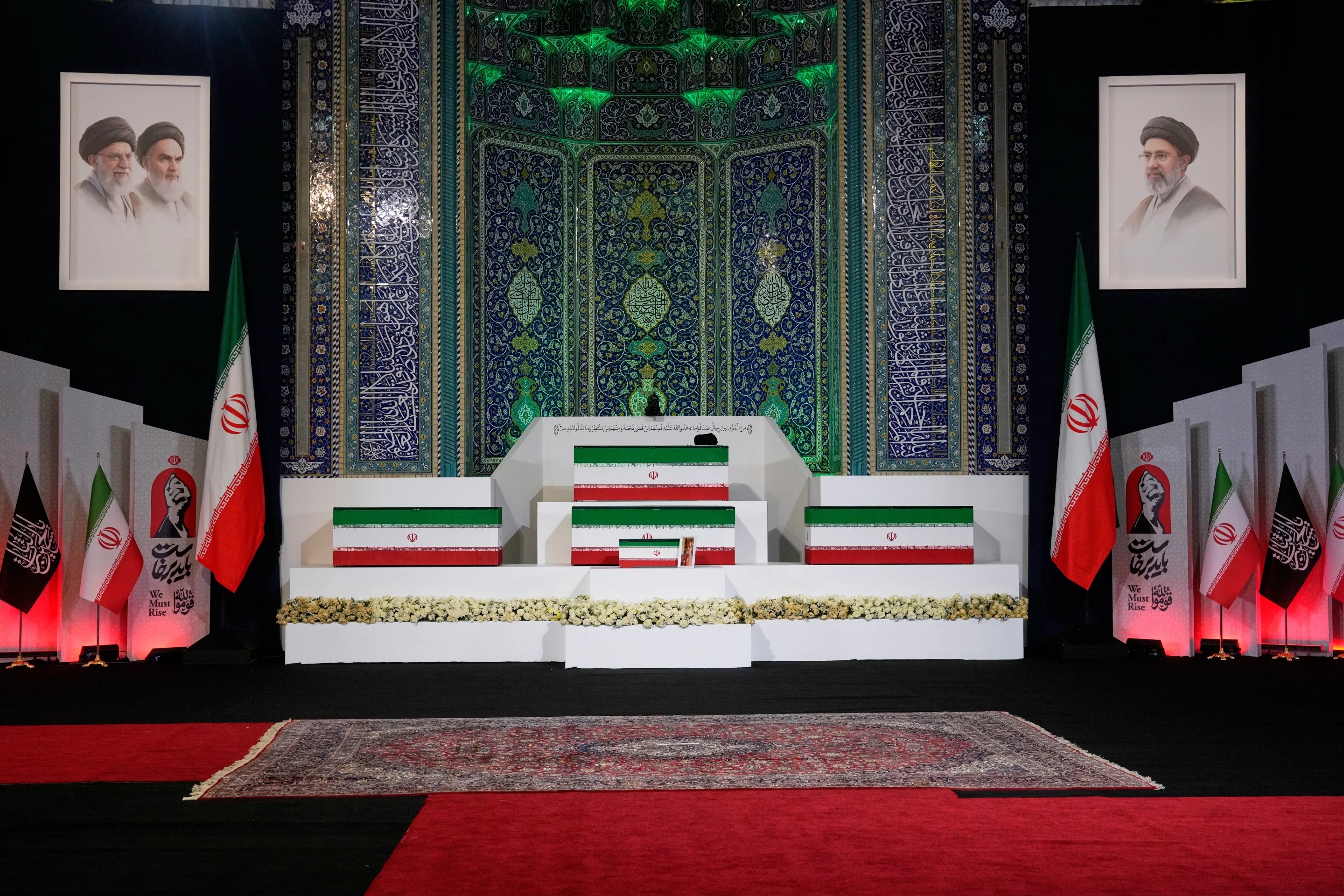 Irán muestra poder militar durante el funeral de Ali Khamenei
