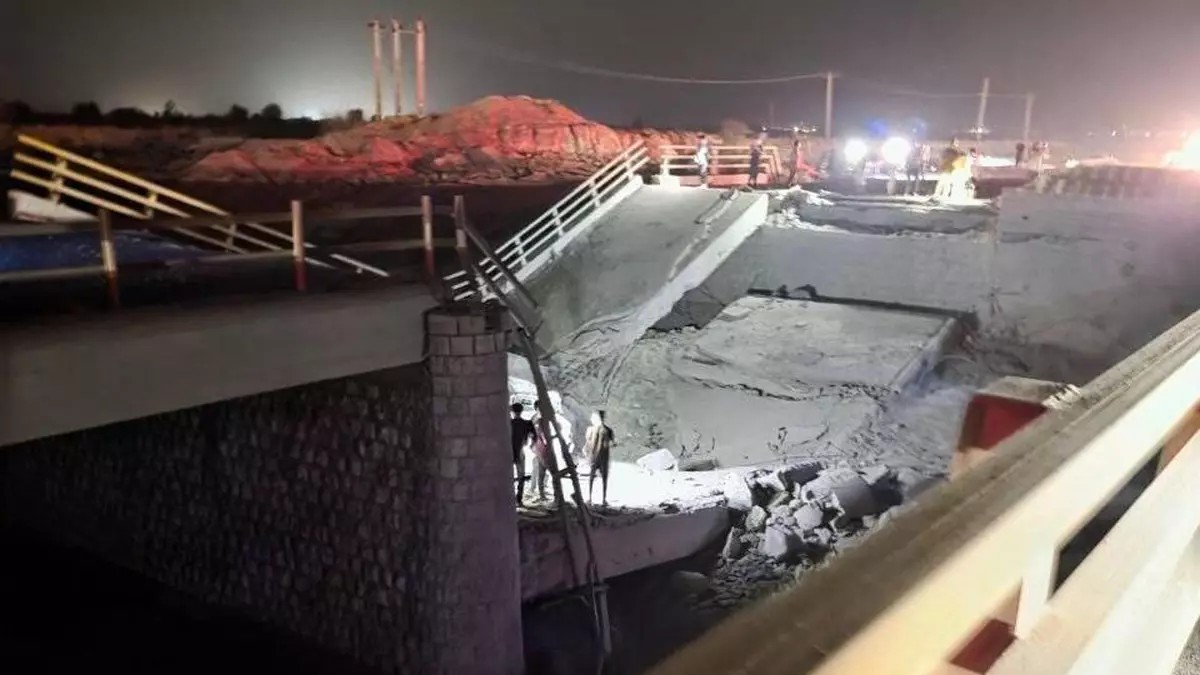 EEUU lanza nuevos bombardeos a Irán por muerte de dos soldados