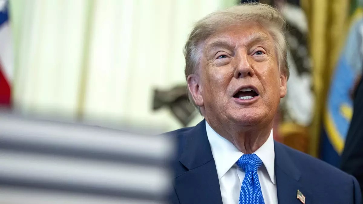 Trump regresó de Ankara en avión secreto por amenaza iraní
