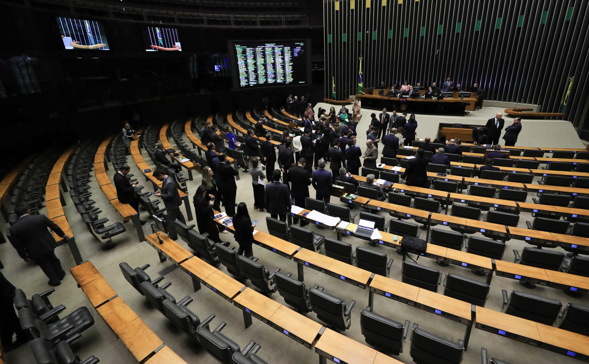Familias políticas heredan y concentran el poder en América Latina
