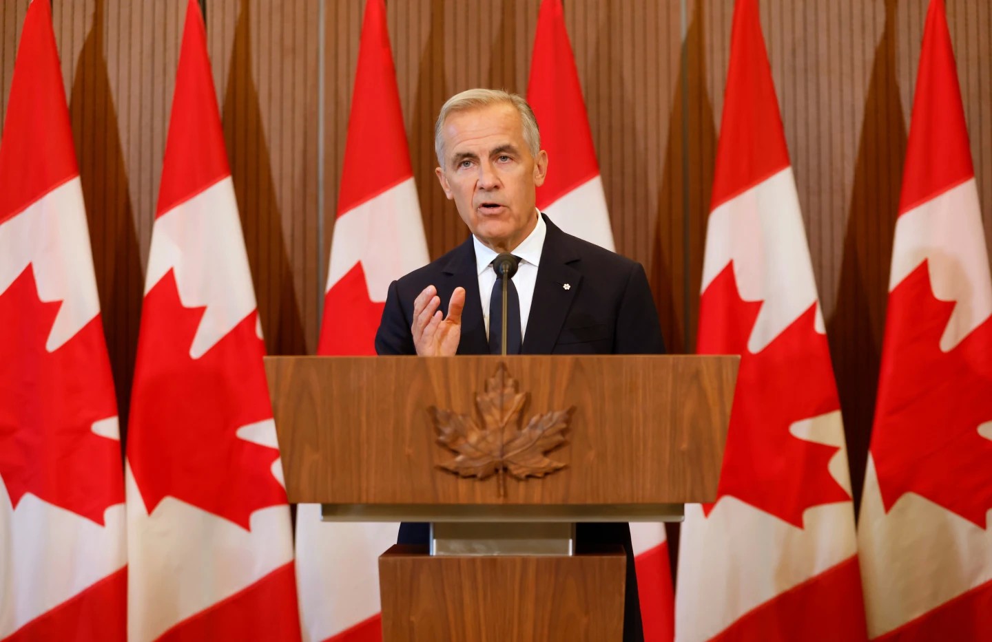 Estados Unidos y Canadá escalan guerra comercial con nuevos aranceles