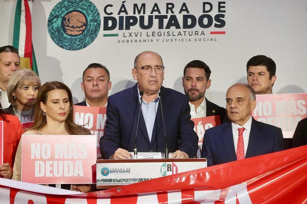 Petición ciudadana exige réplica de PRI y PAN a Presidencia