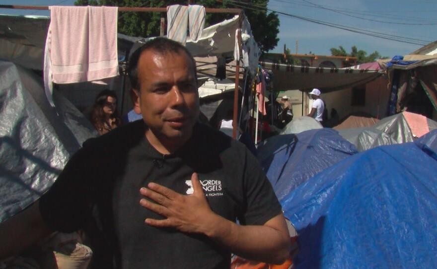 Defensor de migrantes denuncia amenazas en Playas de Tijuana