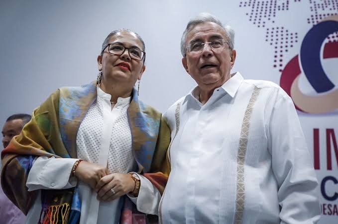 Foro Público: La insana cercanía