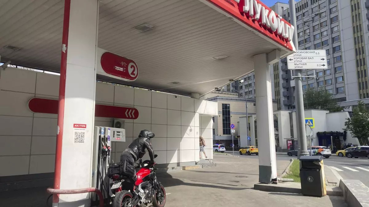 Ataques de Ucrania dejan a Rusia ante su peor crisis de gasolina