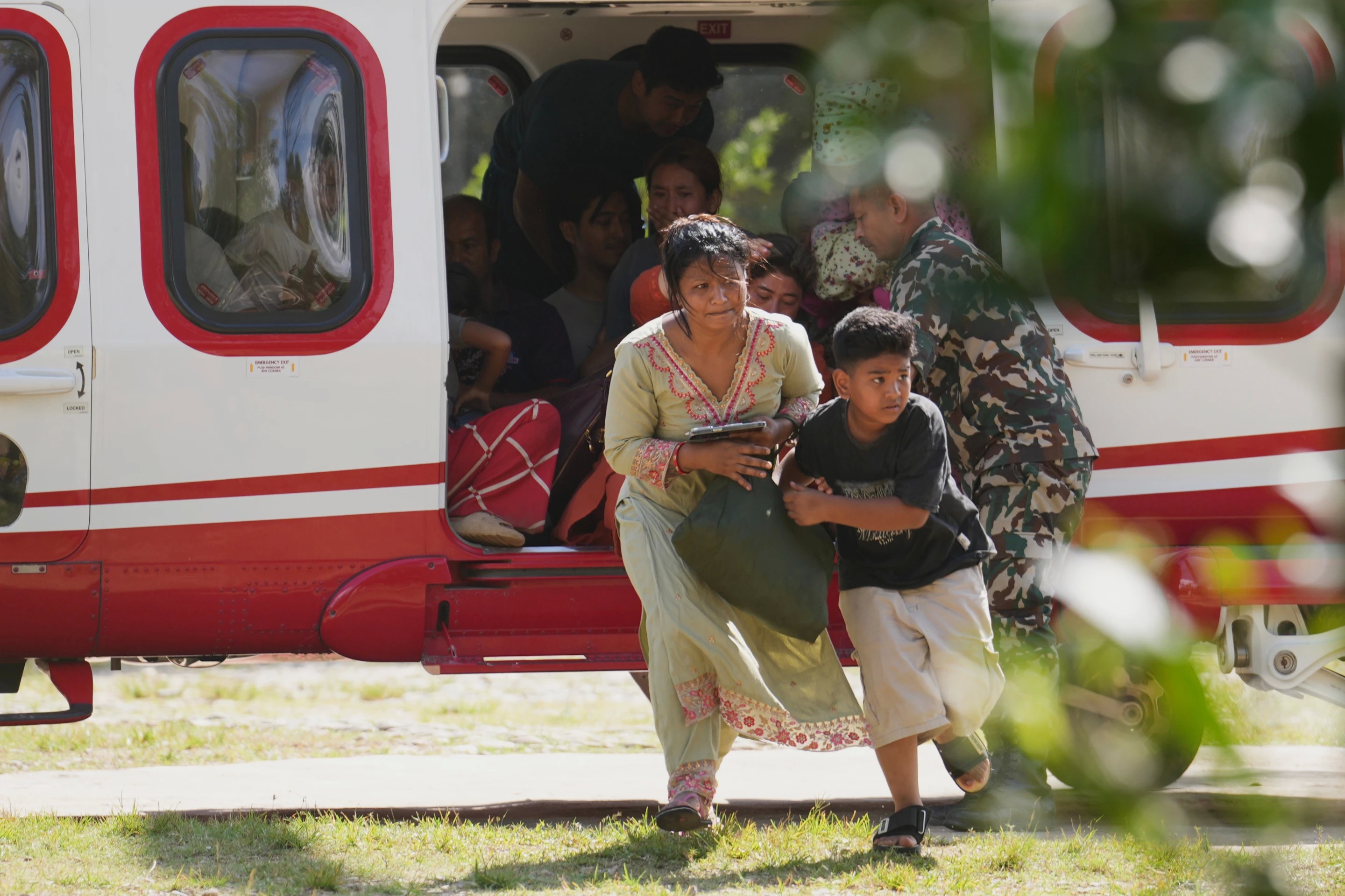 Inundaciones en Nepal y Tíbet llevan 552 muertos y 1.535 desaparecidos