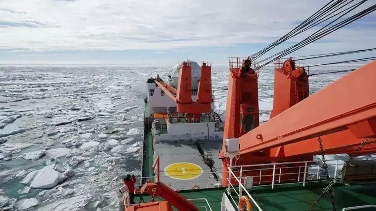 Cargueros toman el Ártico mientras el deshielo alcanza récords históricos