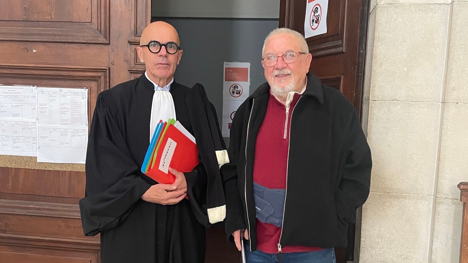 Delbos (right) and his lawyer Jean-François Blanco. From Blanco's Bluesky account @ bsky.app/profile/jfblanco.bsky.social/post/3lpcdt4fb2c27. 