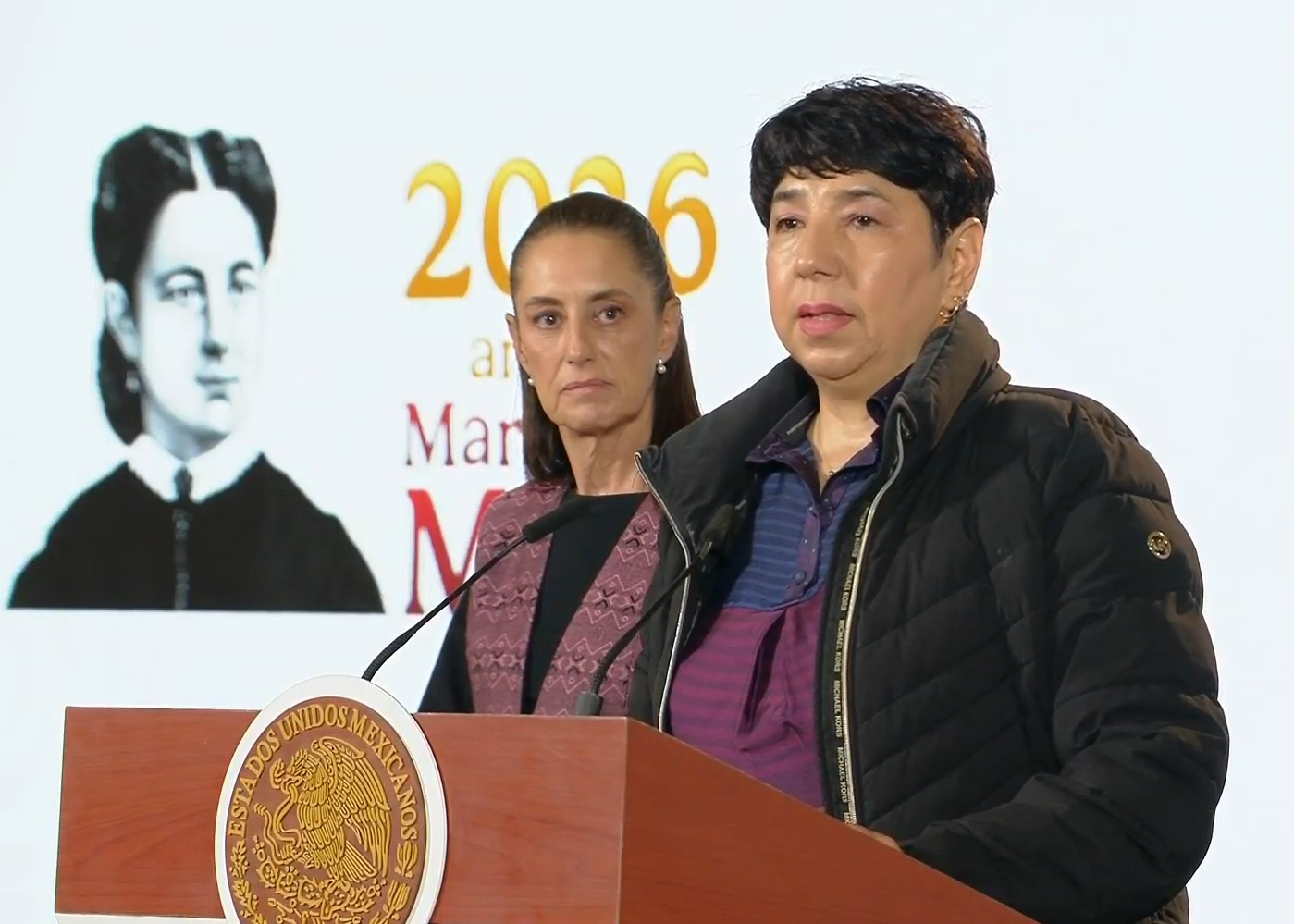 Claudia Sheinbaum y Adriana Contreras Vera, titular de la Coordinación General de Atención Ciudadana de la presidencia de México. Captura de pantalla de la actividad del 7 de septiembre de 2026.