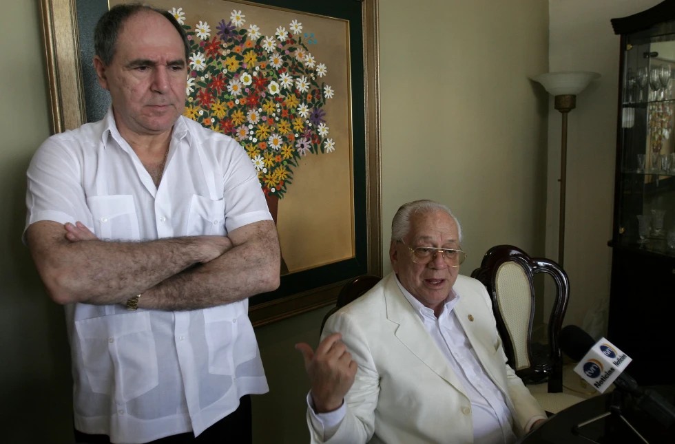 Expresidente de Ecuador condenado a nueve años por corrupción