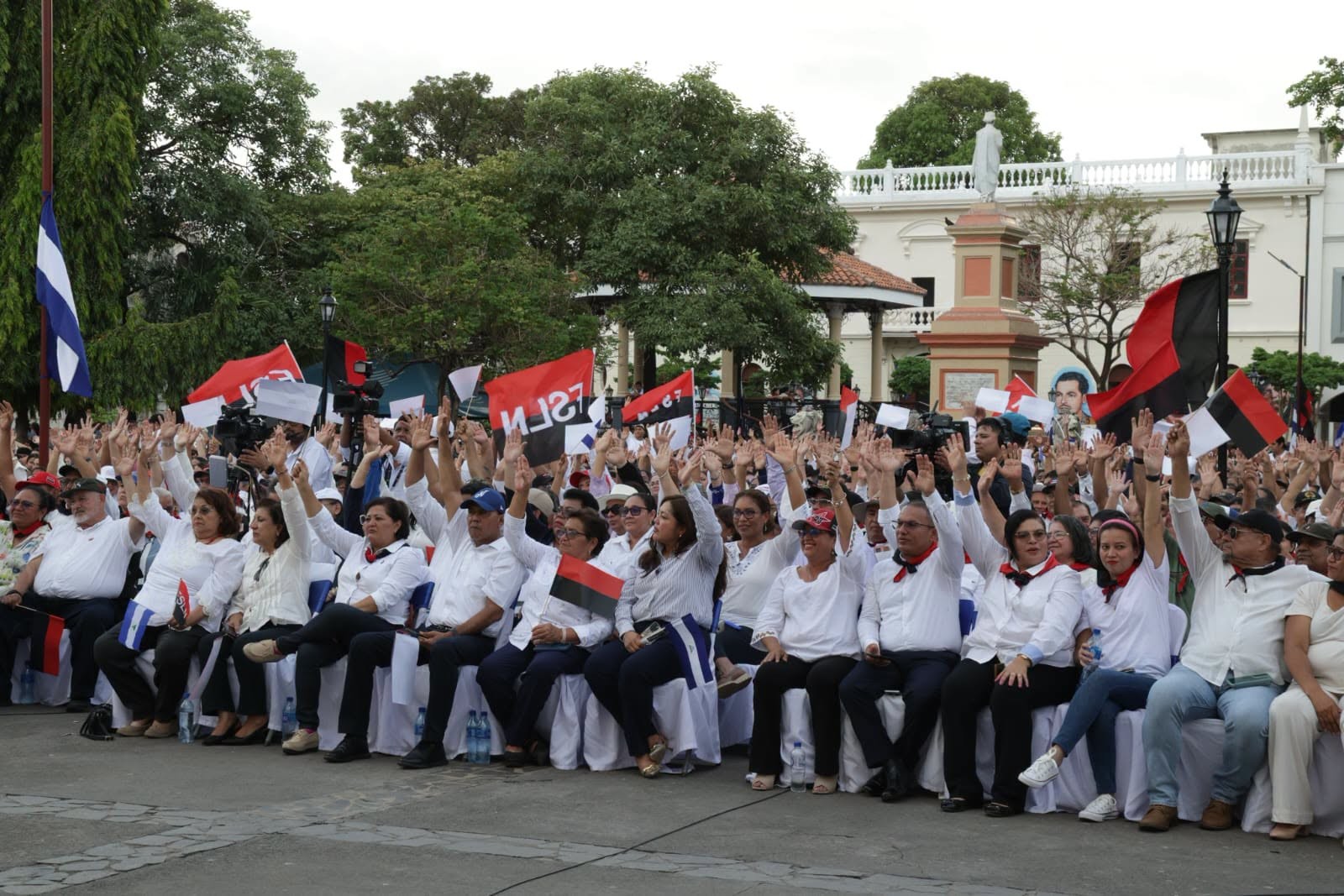 Sandinistas blindan a Ortega y Murillo por siete años más