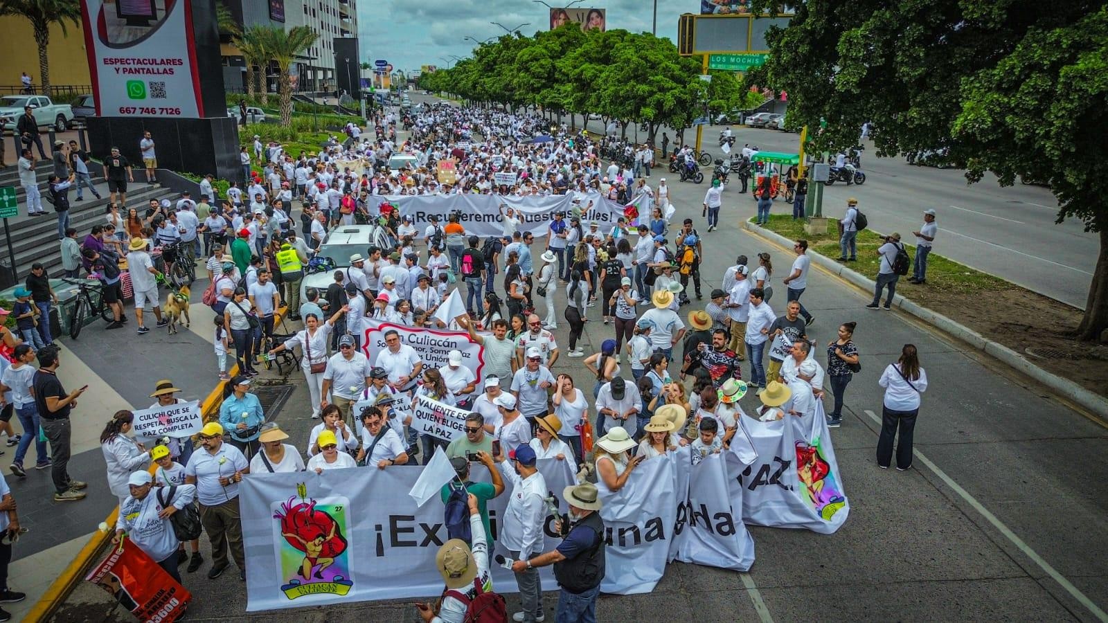 Miles marchan por la paz y exigen seguridad en Culiacán