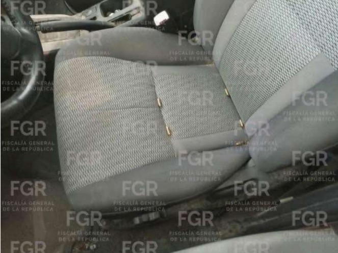 Cartuchos presuntamente localizados por la FGR durante el cateo realizado el 18 de diciembre de 2025 en la residencia de Punta Pescadero. La Fiscalía reportó el hallazgo de 17 municiones, después de que el operativo había sido presentado públicamente como parte de una investigación por narcóticos. Fotos: FGR. Cartuchos presuntamente localizados por la FGR durante el cateo realizado el 18 de diciembre de 2025 en la residencia de Punta Pescadero. La Fiscalía reportó el hallazgo de 17 municiones, después de que el operativo había sido presentado públicamente como parte de una investigación por narcóticos. Fotos: FGR.