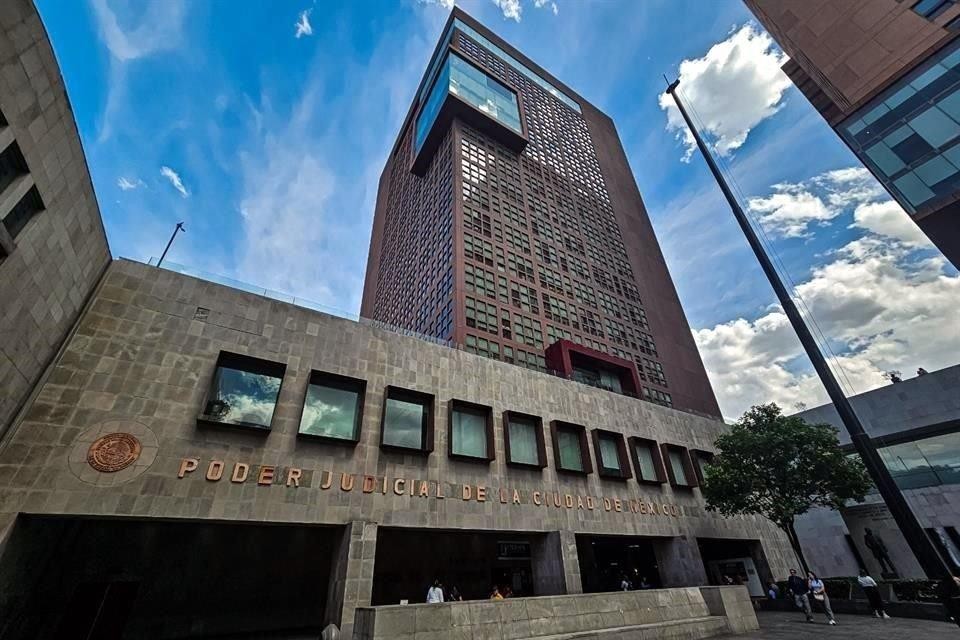 Juez ordena entregar niña de 3 años a padre investigado por abuso sexual