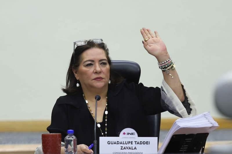 Morena: cerco de control fascista