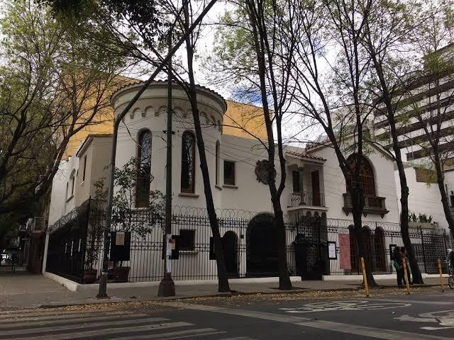 Escritoras del Xavier Villaurrutia llevan ocho meses sin pago