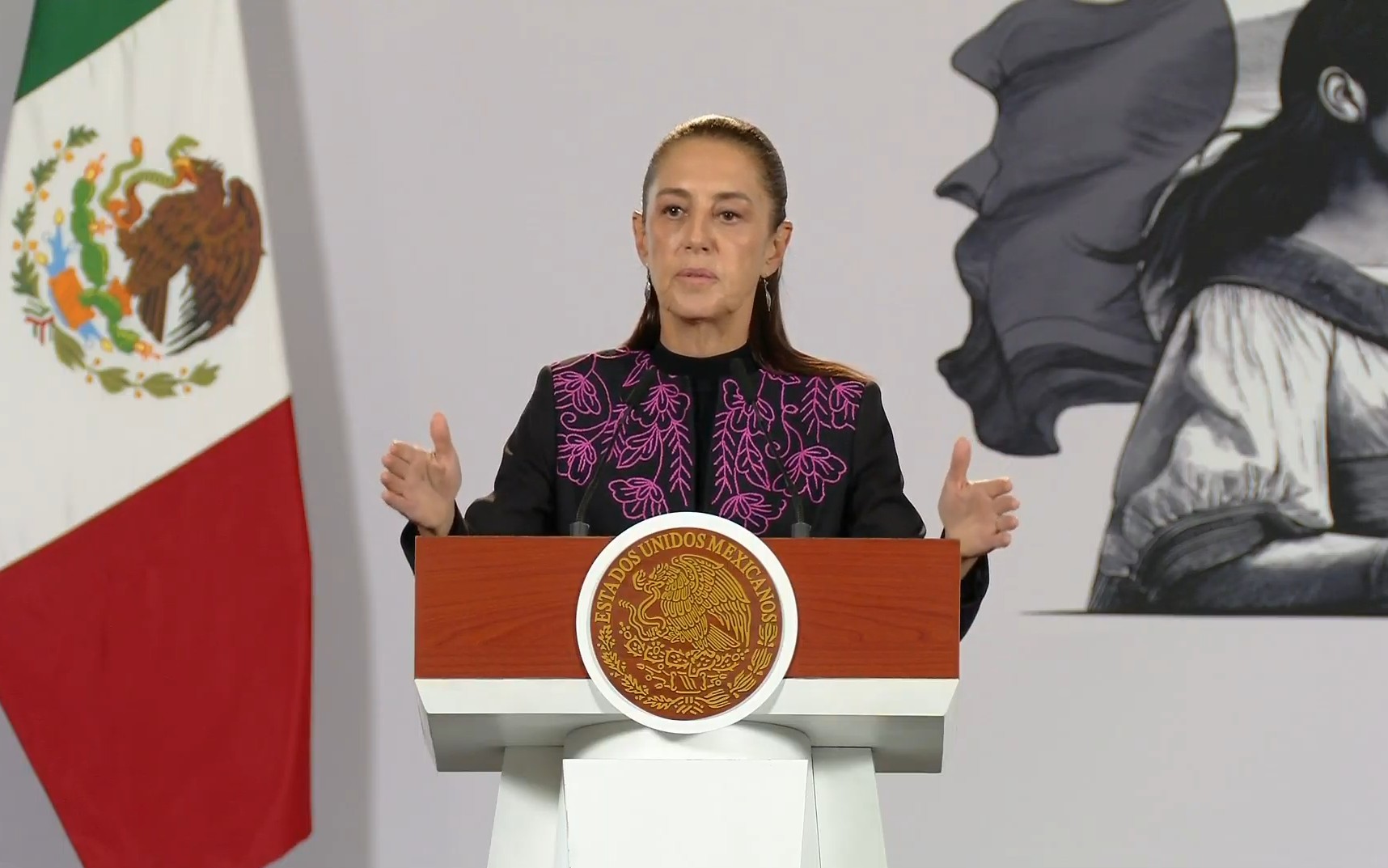 Sheinbaum relega Ayotzinapa y anuncia informe sin las familias