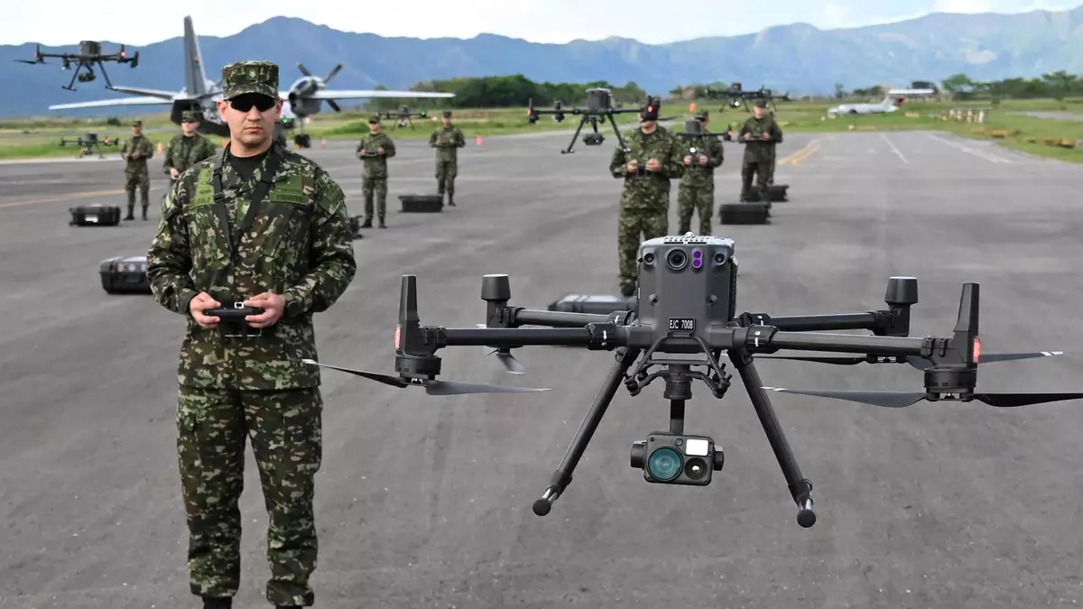 Cómo los 'narcodrones' han transformado la guerra en Colombia