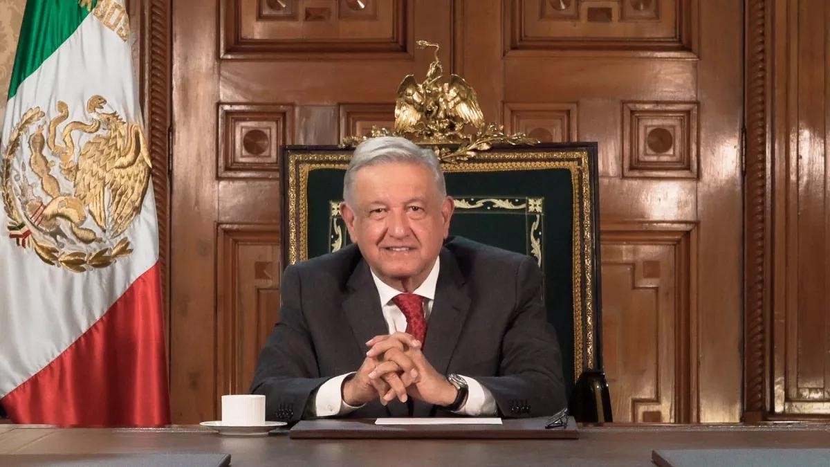 ¿Alguien sabe cómo se llama ahora AMLO?