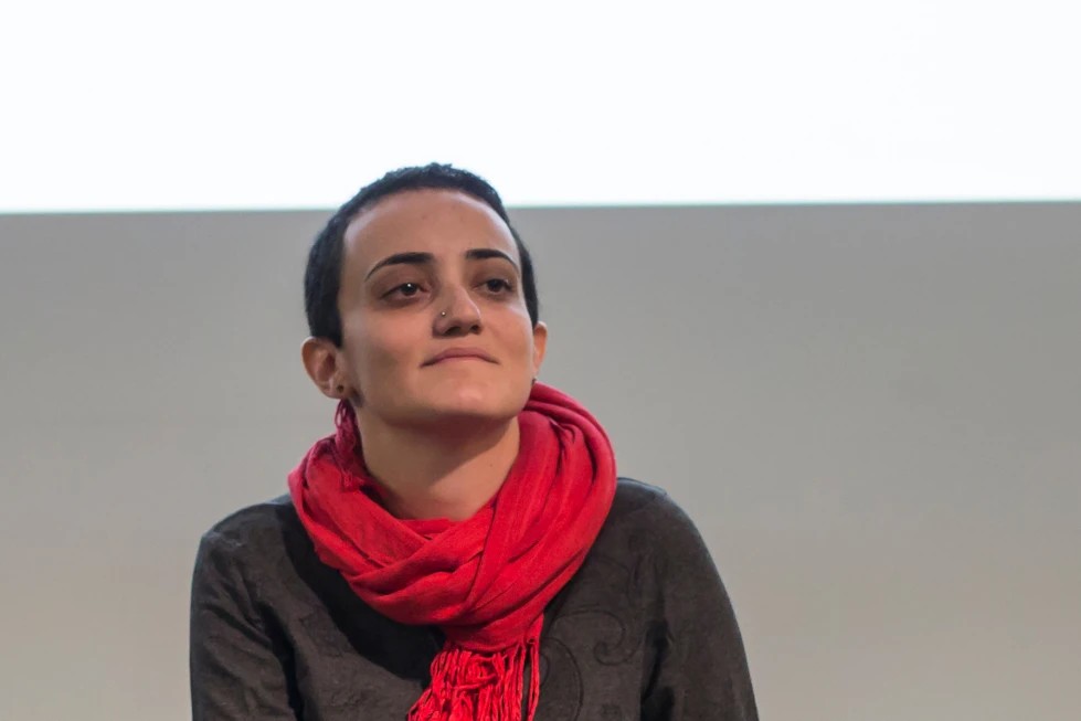 Tribunal egipcio ordena cerrar el medio Mada Masr y detener a directora